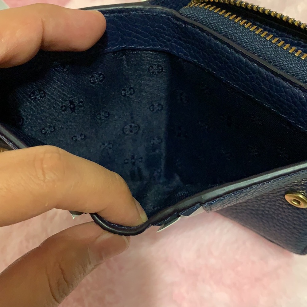 💙Tory Burch Britten Mini Wallet💙Royal Navy - Picture 9 of 11